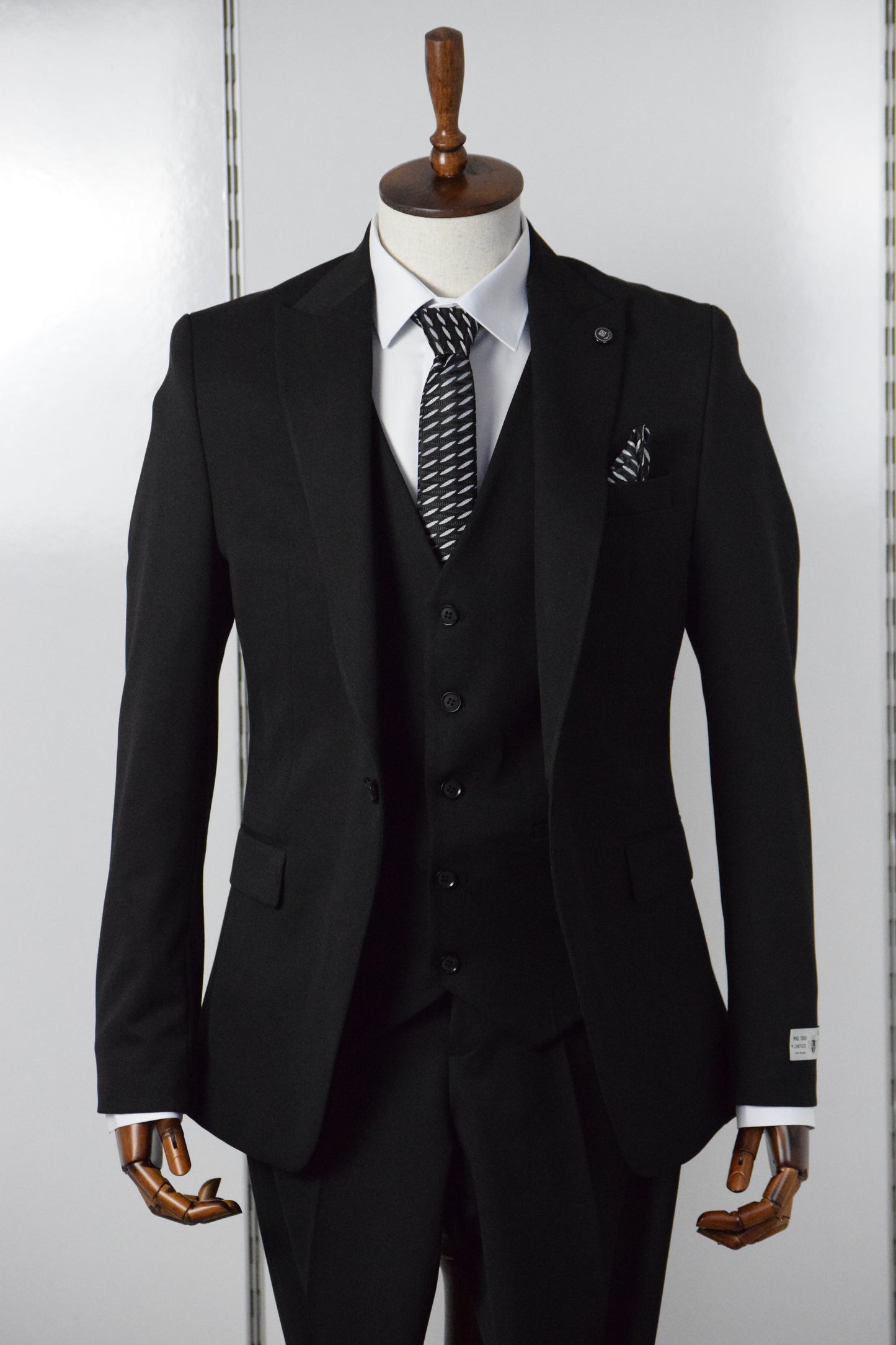 DÜZ YELEKLİ TAKIM ELBİSE - SİYAH