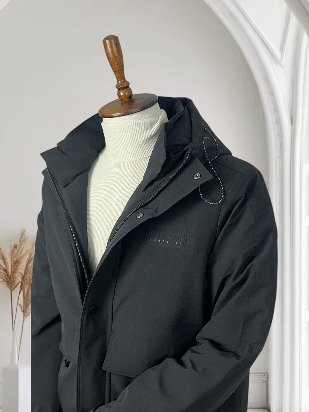 KAPÜŞONLU SİYAH MONT