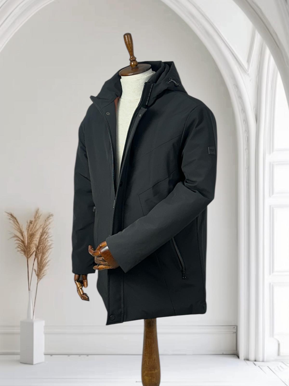 KAPÜŞONLU SİYAH MONT