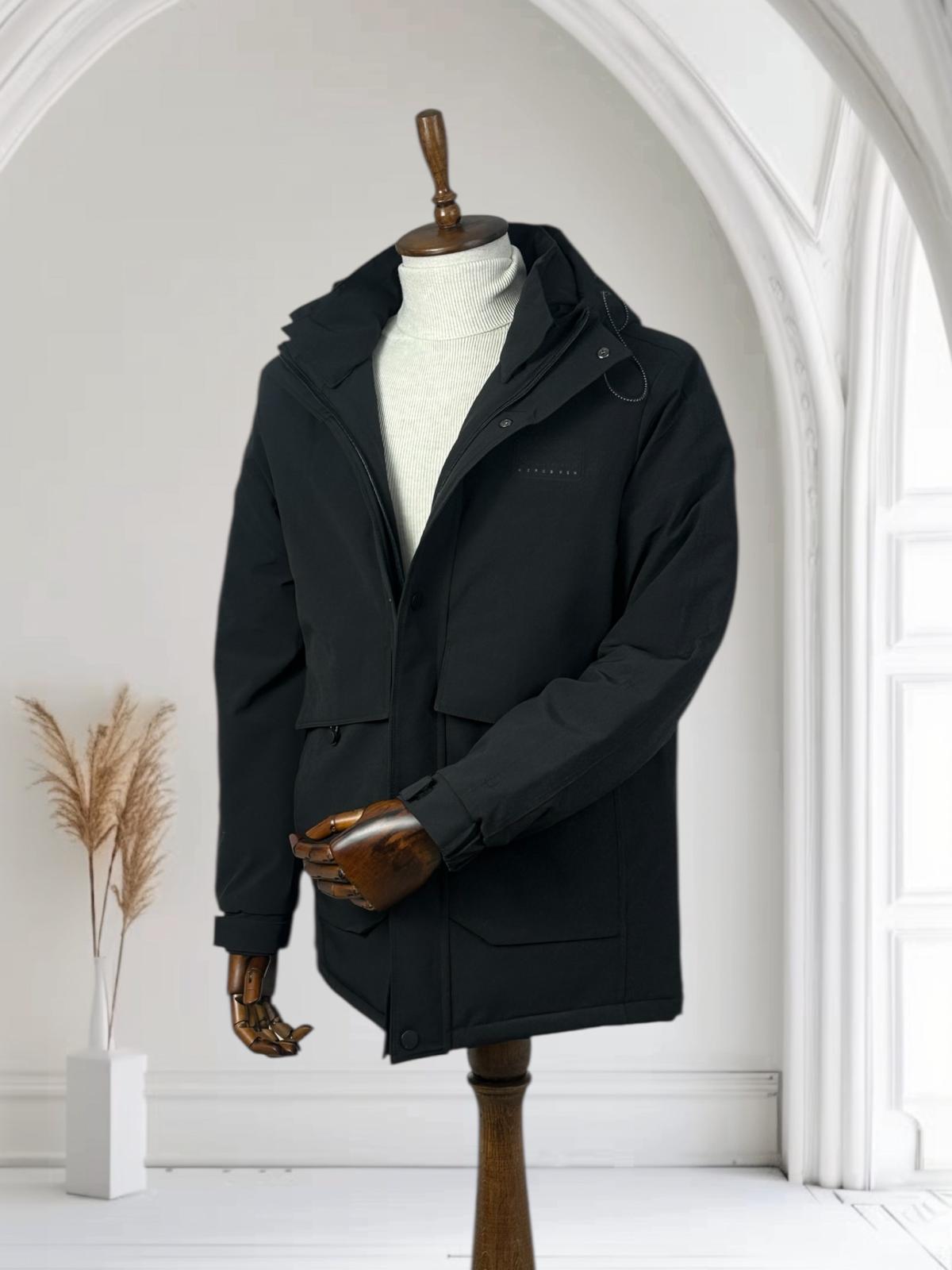 KAPÜŞONLU SİYAH MONT