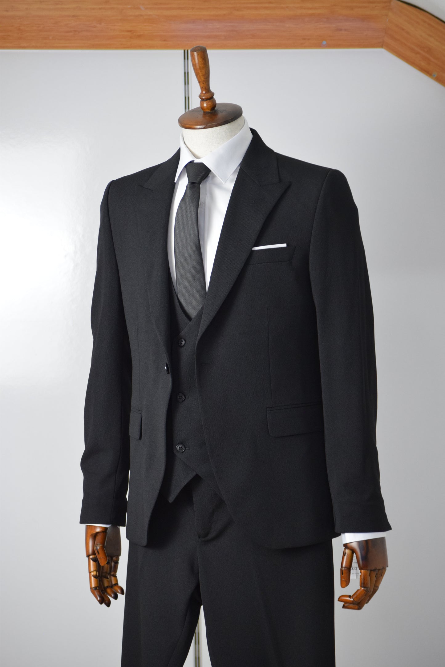 YELEKLİ TAKIM ELBİSE - SİYAH