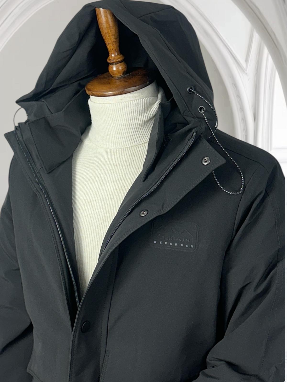 KAPÜŞONLU SİYAH MONT